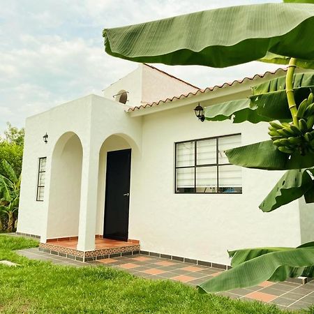 Casa Bellavista y cabañas de descanso con piscina privada! Melgar Exterior foto